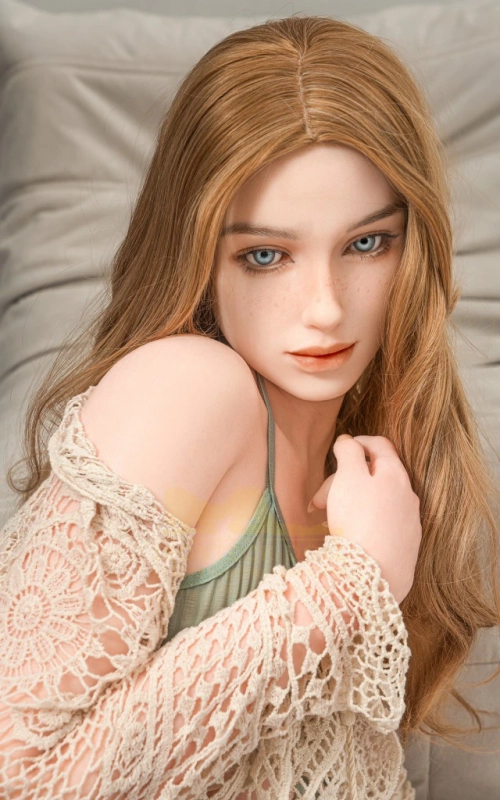 Liara, sensual y CALIENTE • SiliconGirls