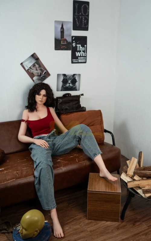 Fiora, lasciva y rebelde • SiliconGirls