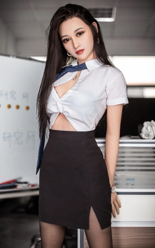 Aya, a secretaria quente • SiliconGirls