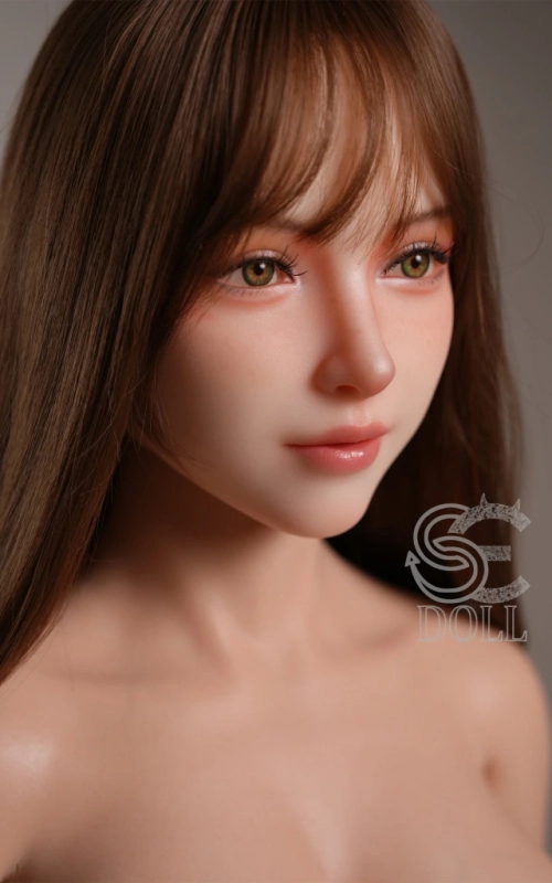 Enfermera Anja, te curara el corazón • SiliconGirls