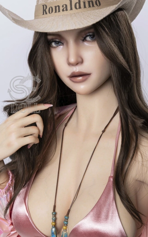 Cora, atraente e selvagem • SiliconGirls