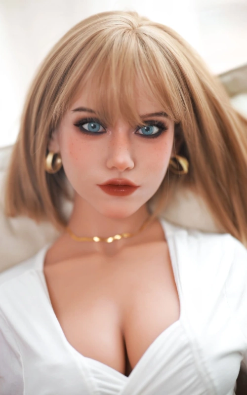 Berenice, tu pequeño placer • SiliconGirls