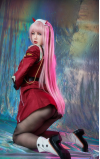 Zero Two, lista para combatir • SiliconGirls