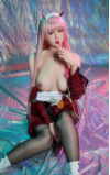 Zero Two, lista para combatir • SiliconGirls