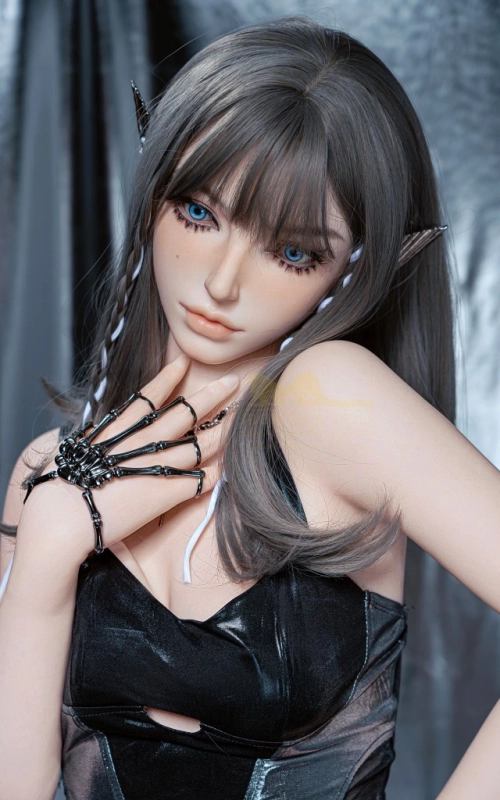 Tiye, descarada pero leal • SiliconGirls