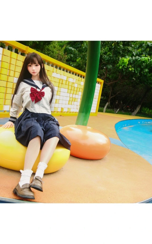 Yunchi Liu, alegre e inocente • SiliconGirls