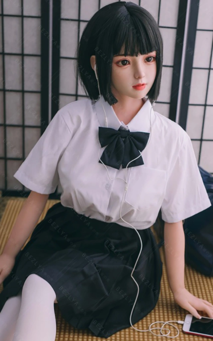 Convallaria, sua doce e meiga namorada • SiliconGirls