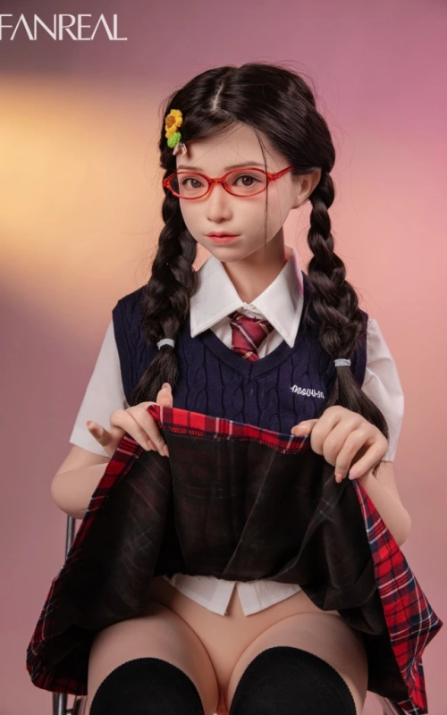 Tomomi, sua doce companhia • SiliconGirls