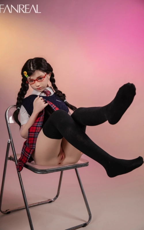 Tomomi, sua doce companhia • SiliconGirls