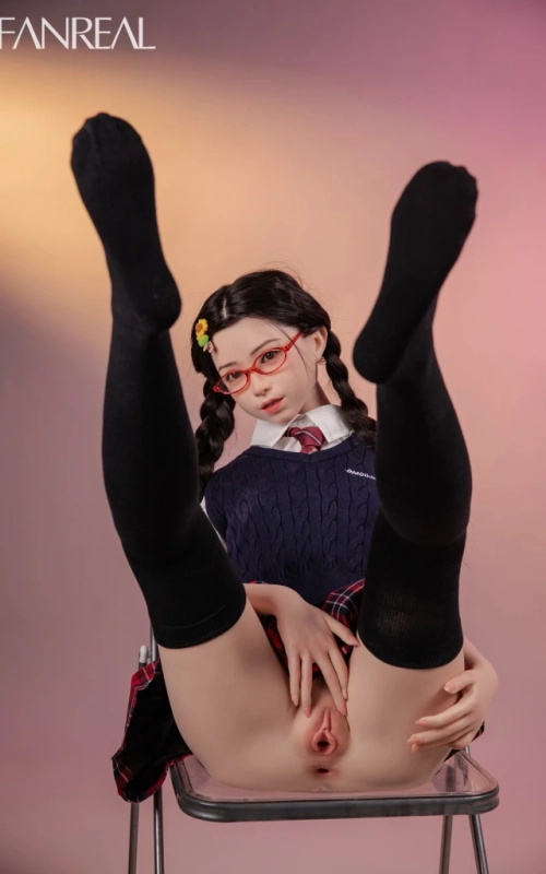 Tomomi, sua doce companhia • SiliconGirls