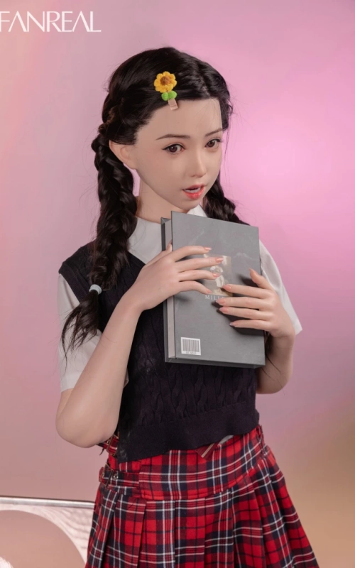 Tomomi, sua doce companhia • SiliconGirls