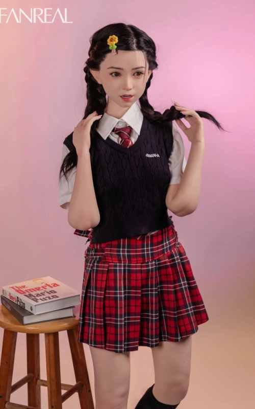 Tomomi, sua doce companhia • SiliconGirls