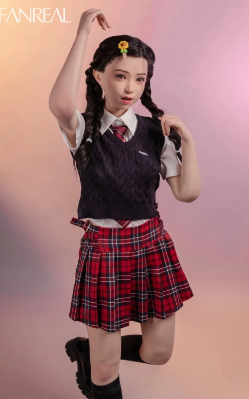 Tomomi, sua doce companhia • SiliconGirls