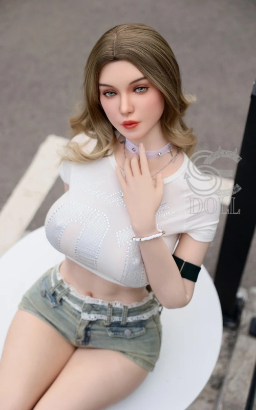 Laiana, a modelo deslumbrante • SiliconGirls
