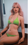 Rosie, uma beleza muito preparada • SiliconGirls