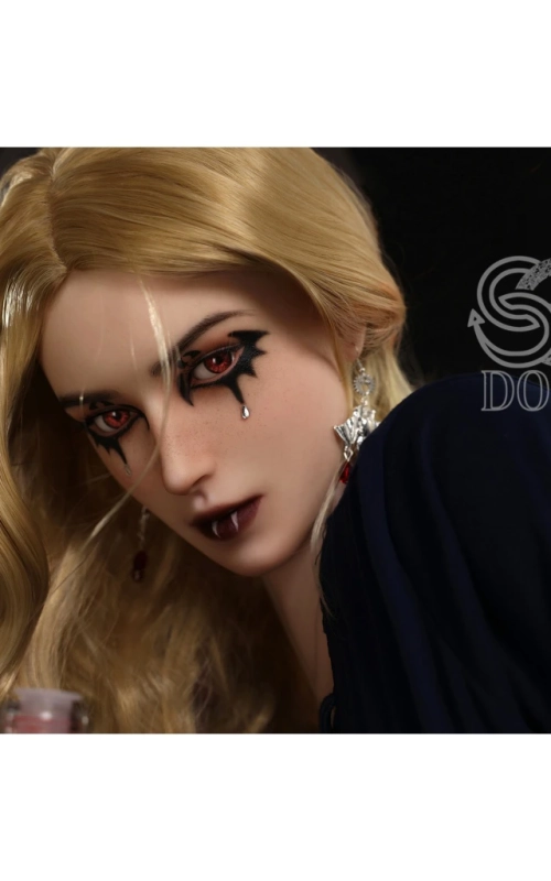 Xylia, a vampira viciosa • SiliconGirls