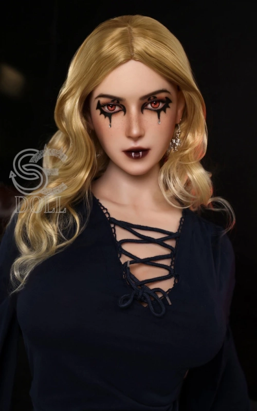 Xylia, a vampira viciosa • SiliconGirls