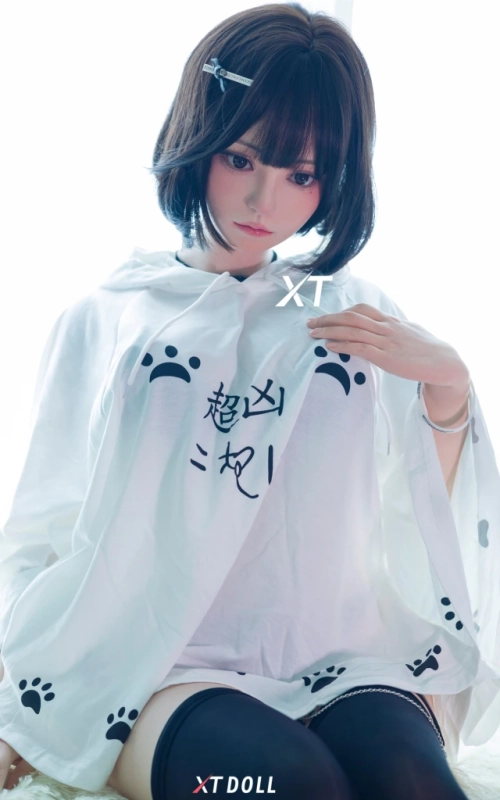 Akari Sato, alegre e inocente • SiliconGirls