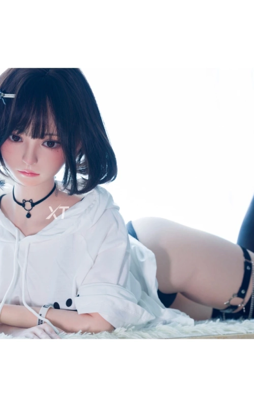 Akari Sato, alegre e inocente • SiliconGirls
