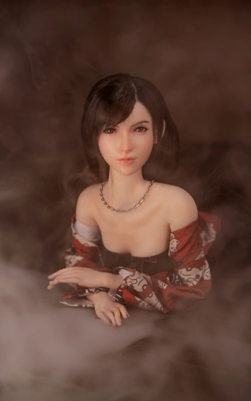 Tifa Mini, una intrépida aventurera • SiliconGirls