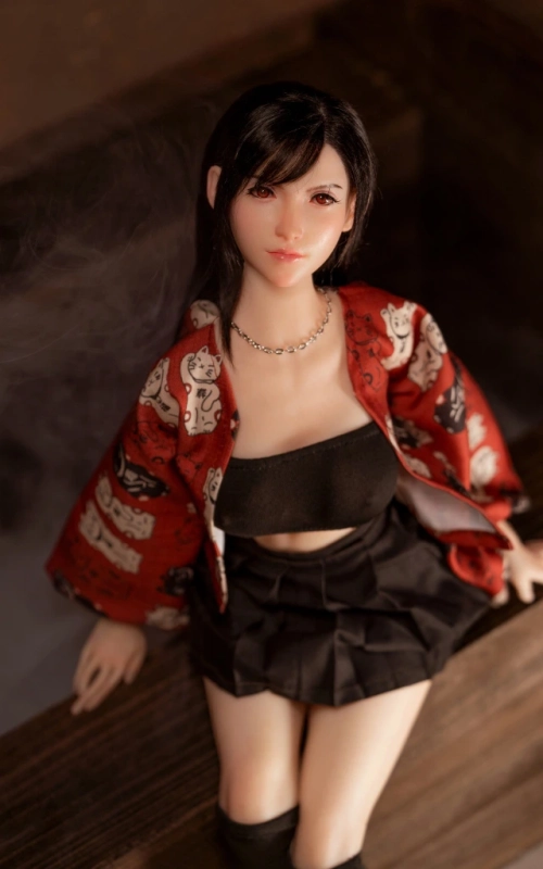 Tifa Mini, una intrépida aventurera • SiliconGirls