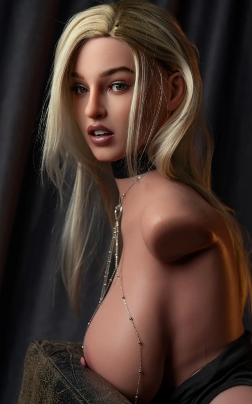 Torso Tatianna, levantadora de grandes pesos • SiliconGirls