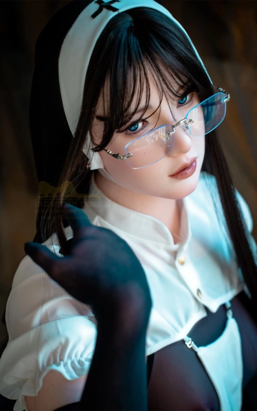 Keiko, la monja exorcista• SiliconGirls