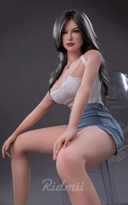 Karyna, sensualidad desenfrenada • SiliconGirls