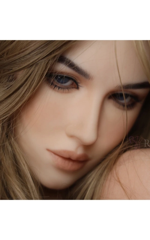 Adela, sexualidade divina • SiliconGirls