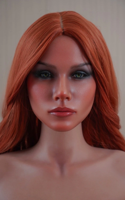 Karine, uma ruiva de personalidade forte • SiliconGirls