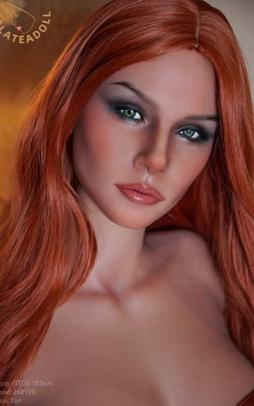 Karine, uma ruiva de personalidade forte • SiliconGirls