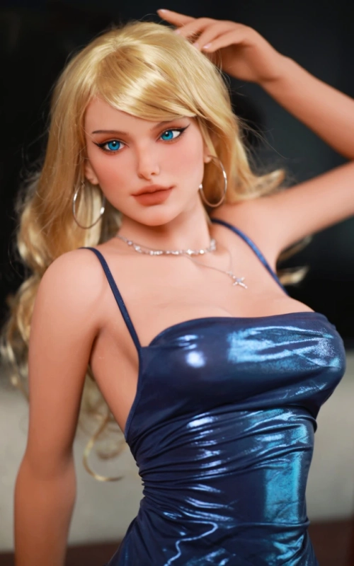 Natasha, una rubia muy consentida • SiliconGirls