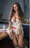 Hedda, esta latina es puro fuego • SiliconGirls