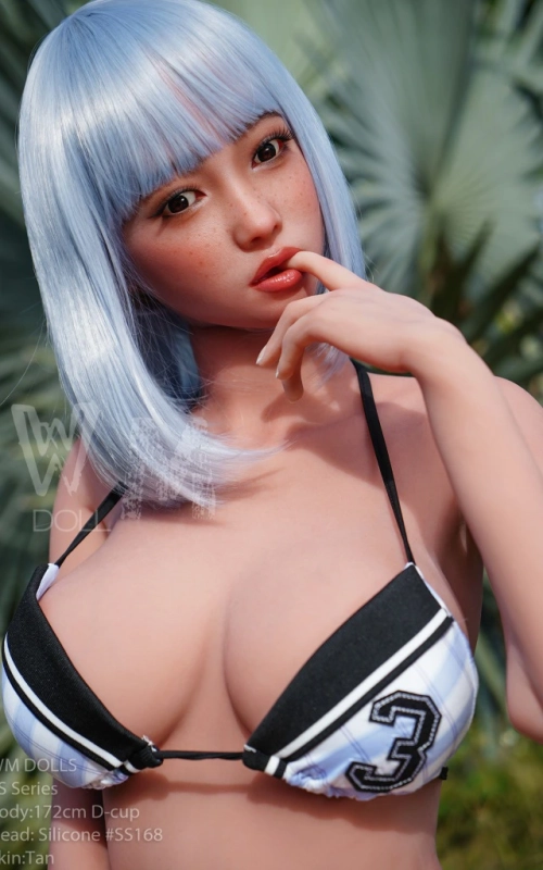 Reiko, una asiática muy ardiente • SiliconGirls