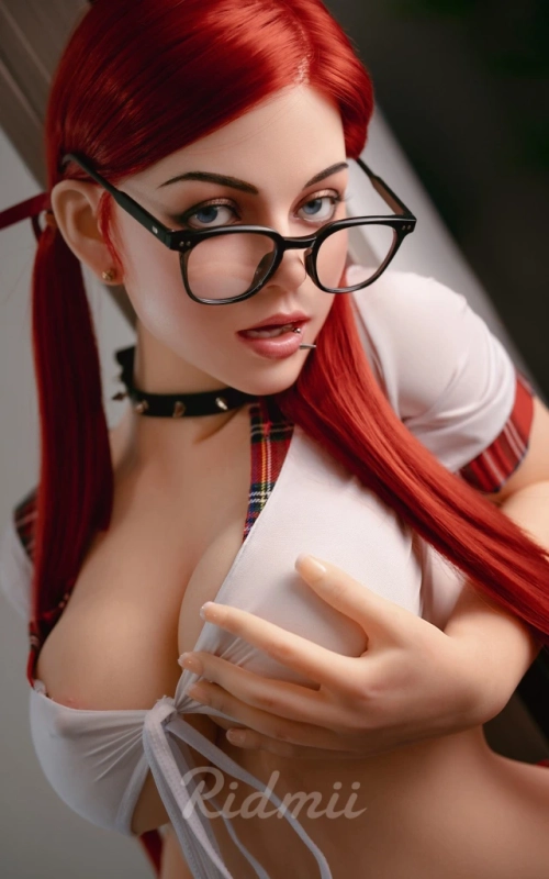 Janice, una pelirroja muy especial • SiliconGirls
