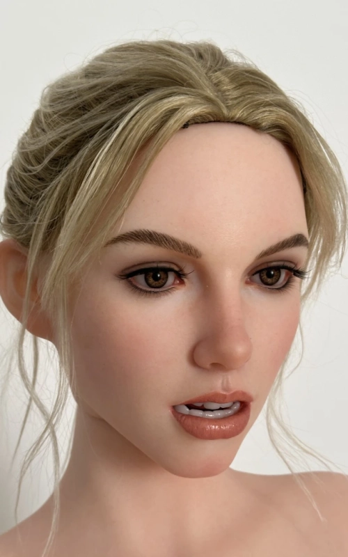Naiara, curvas peligrosas • SiliconGirls
