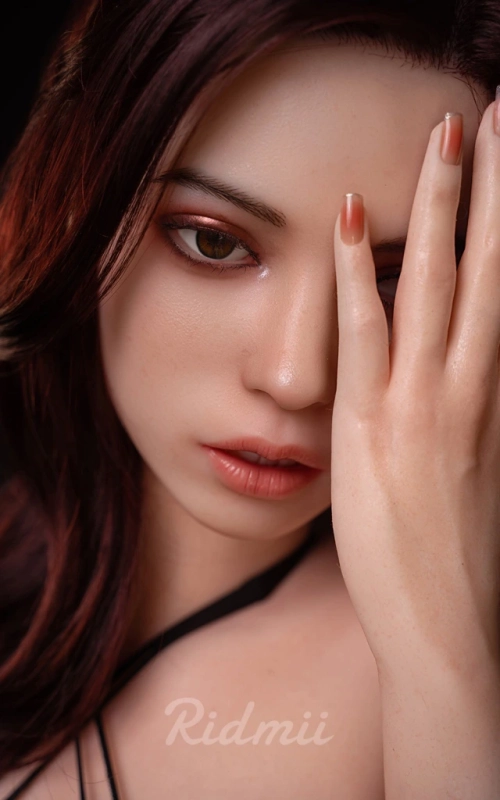 Lorena, puro fogo • SiliconGirls