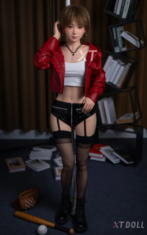 Akiko Grace, alegre e inocente • SiliconGirls
