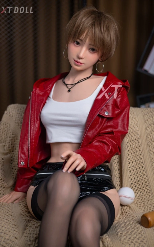 Akiko Grace, alegre e inocente • SiliconGirls