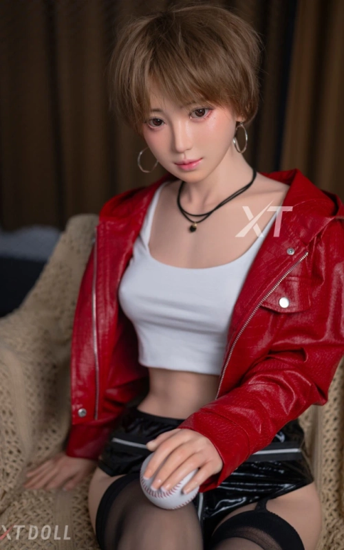 Akiko Grace, alegre e inocente • SiliconGirls