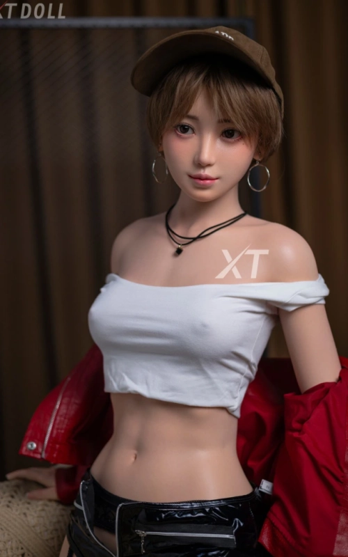 Akiko Grace, alegre e inocente • SiliconGirls