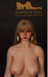 Tiny, sedienta y CALIENTE • SiliconGirls
