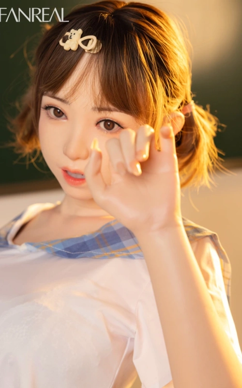 Momoka, sua pequena flor de lótus • SiliconGirls
