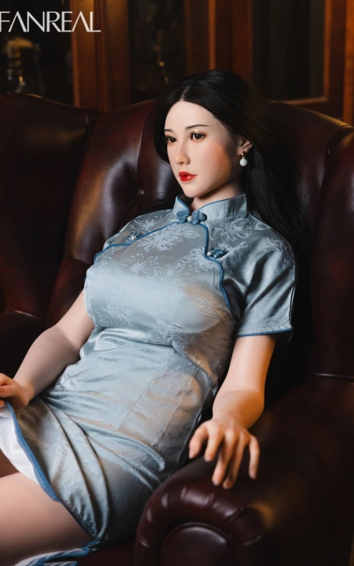 Torso Vivi, beleza oriental • SiliconGirls