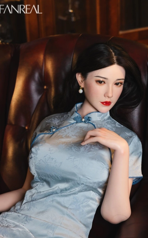 Torso Vivi, beleza oriental • SiliconGirls