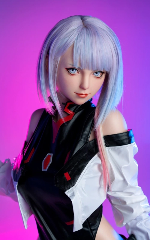 Cyberpunk Lucy, pronta para entrar em ação • SiliconGirls