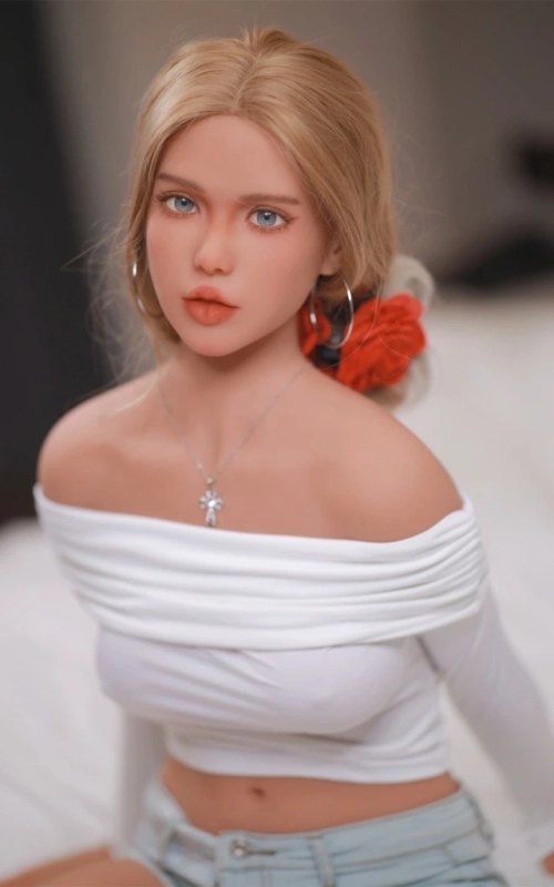 Torso Crista, sua namorada linda e estilosa • SiliconGirls