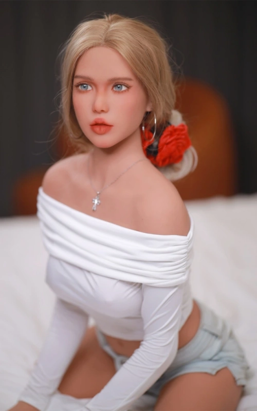 Torso Crista, sua namorada linda e estilosa • SiliconGirls