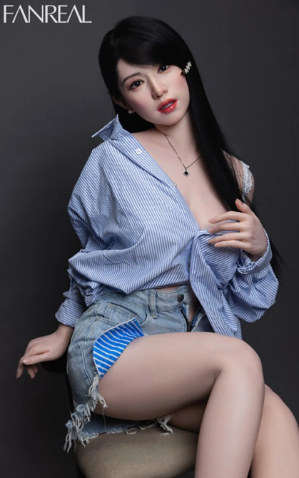 Kimmy, uma beleza oriental irresistível • SiliconGirls