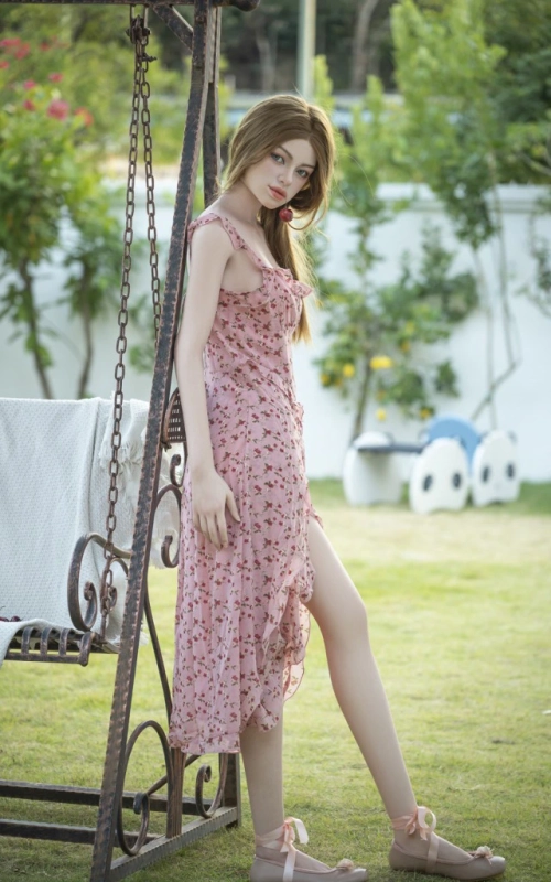 Helly, sua doce amante • SiliconGirls
